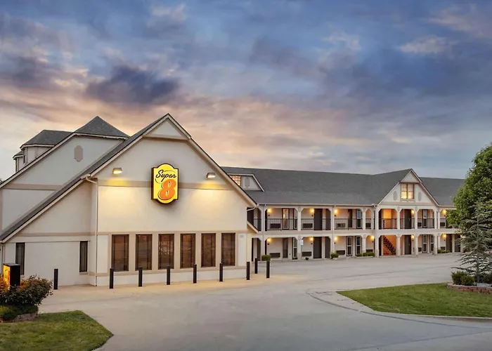 Super 8 By Wyndham City Of Moore