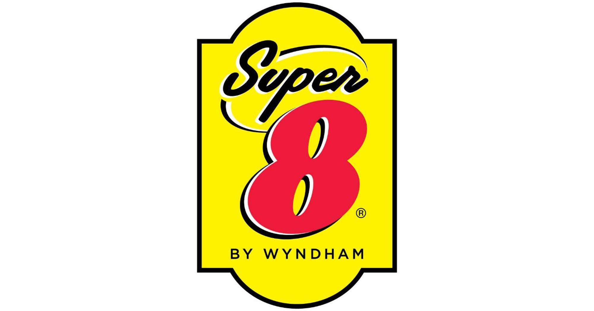 Super 8 By Wyndham Of Hotel Moore