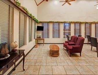 Super 8 By Wyndham Of Hotel Moore
