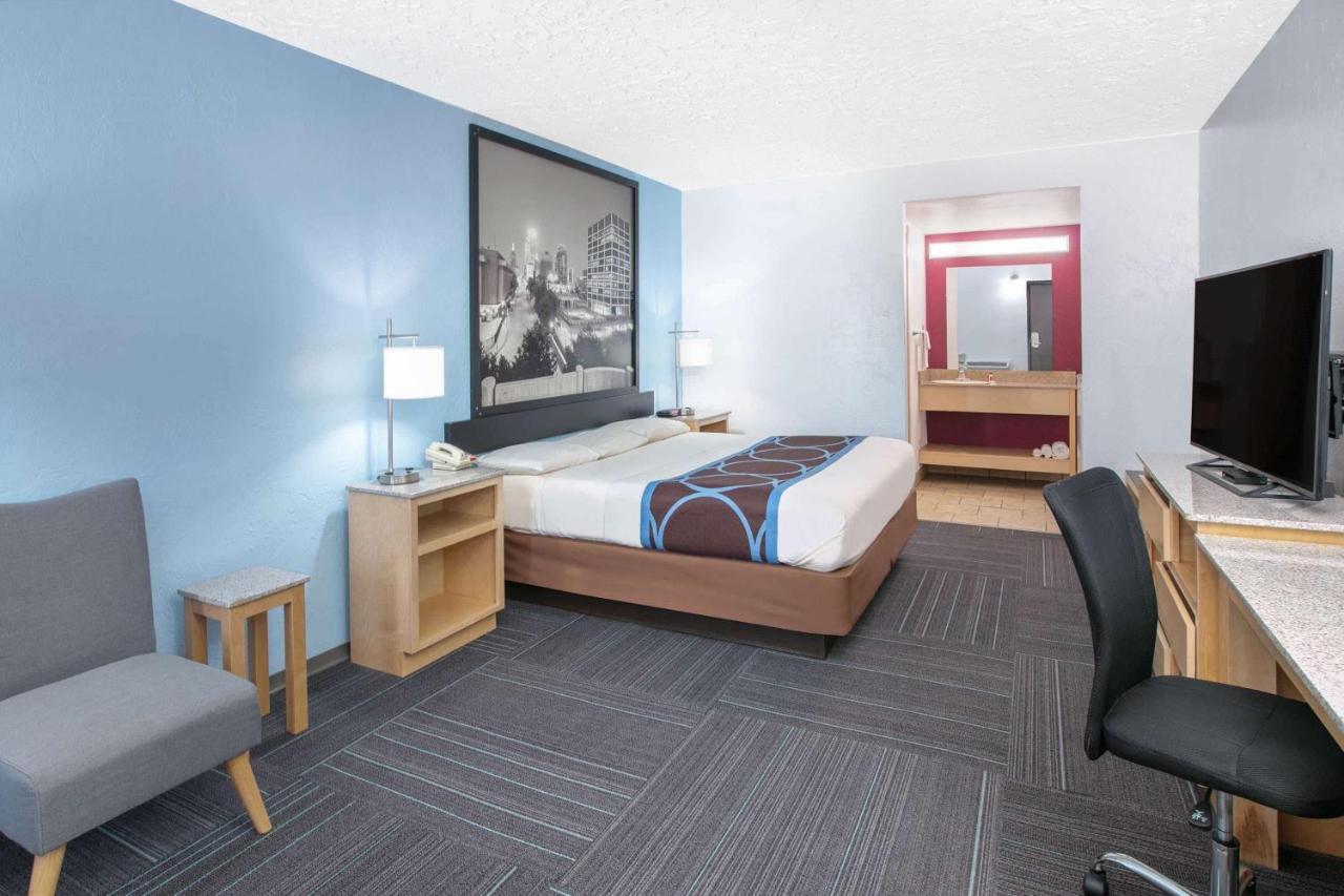 Super 8 By Wyndham Of